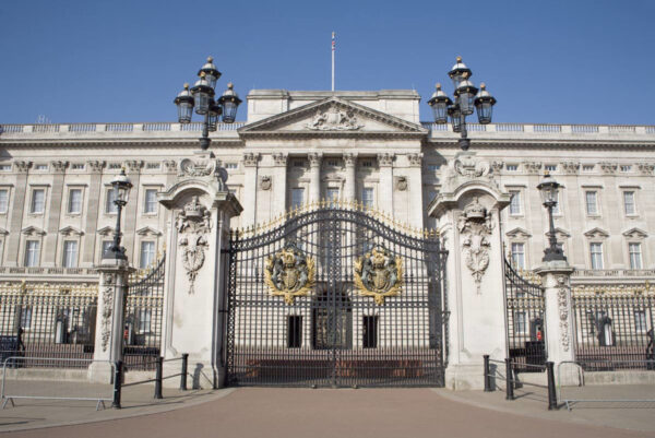 buckingham palace gate