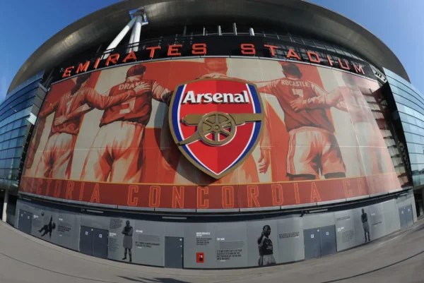 emirates-stadium-exterior