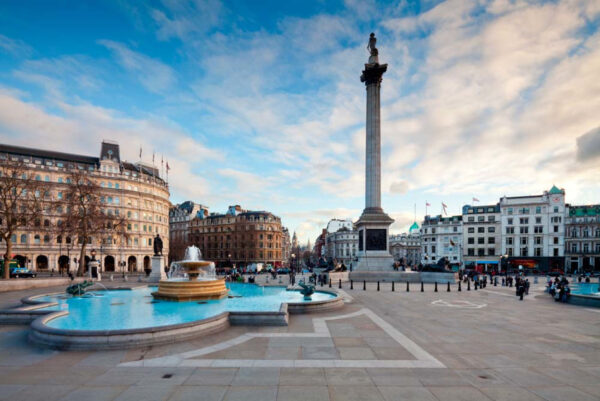 trafalgar square dia