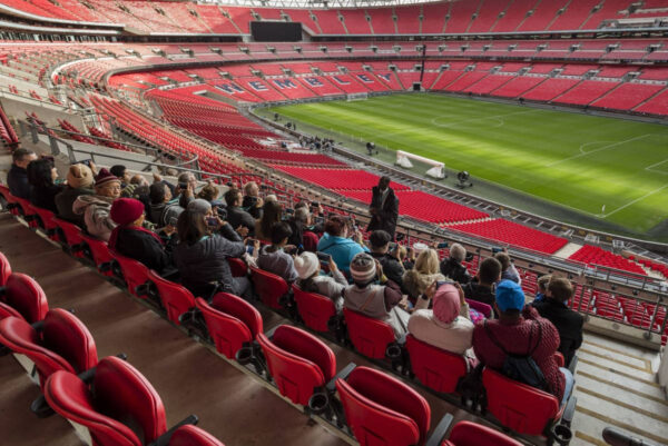 visitando estadio wembley londres